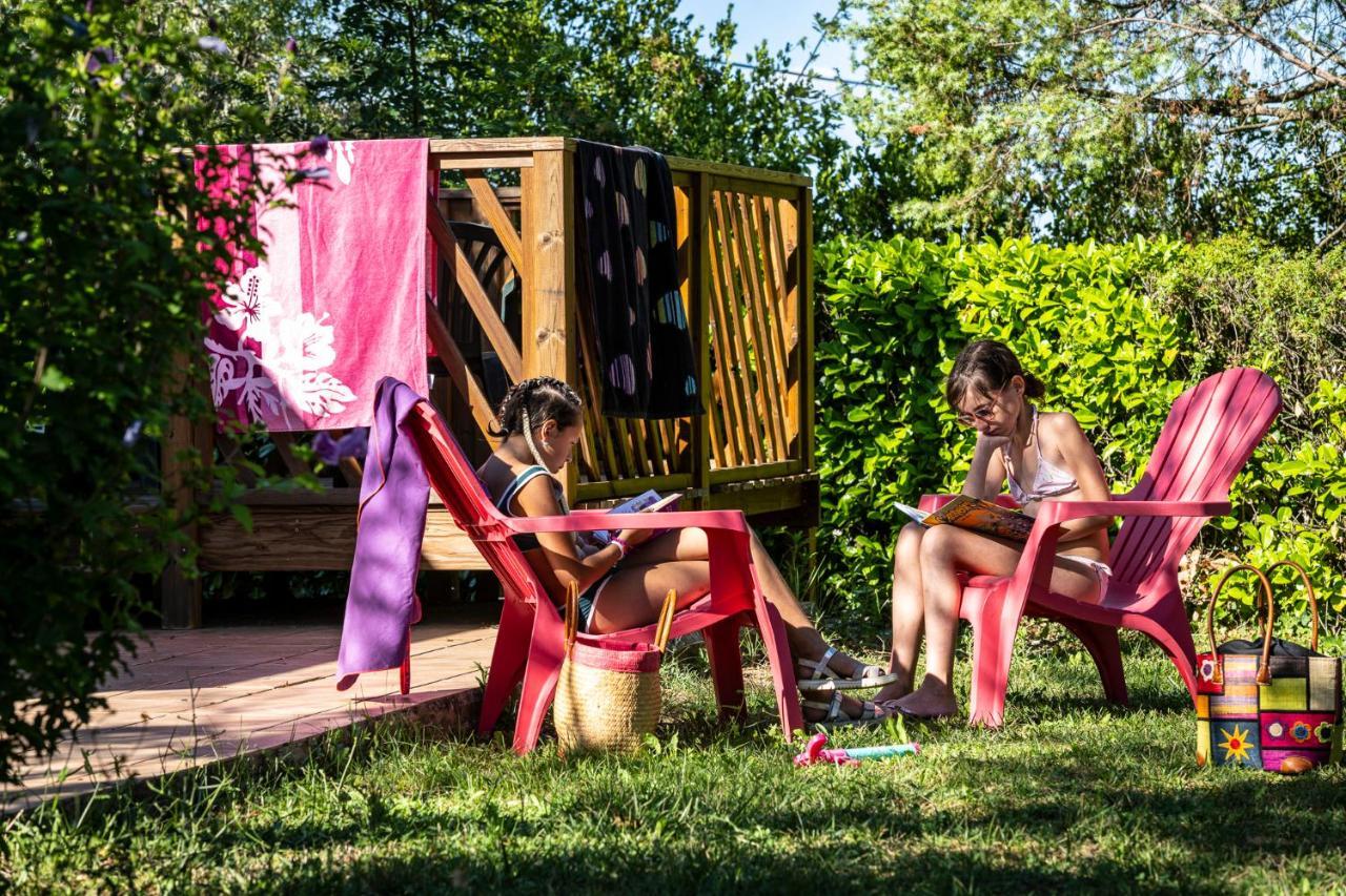 Charmant camping Familiale 3 Etoiles vue 360 plage piscine à débordement empl XXL Labeaume Esterno foto