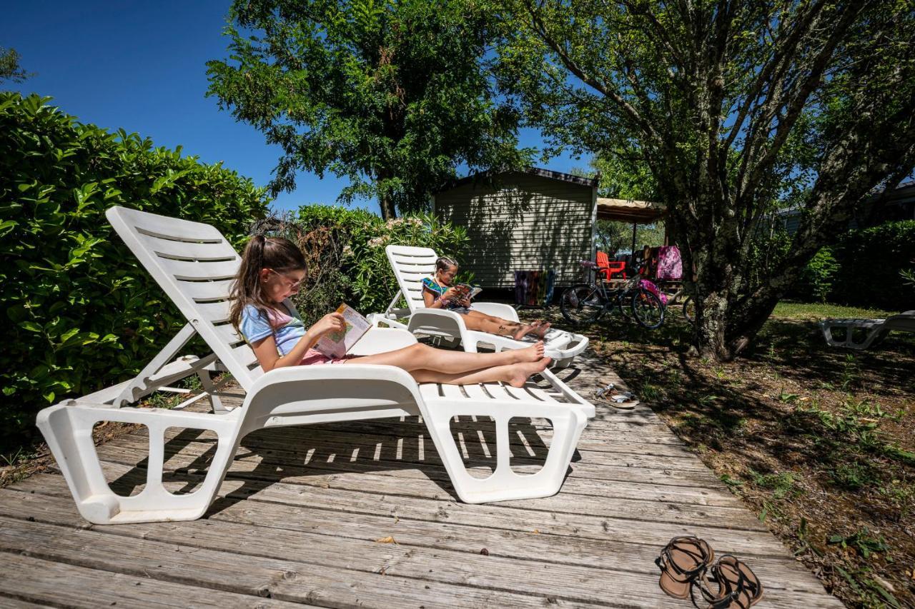Charmant camping Familiale 3 Etoiles vue 360 plage piscine à débordement empl XXL Labeaume Esterno foto