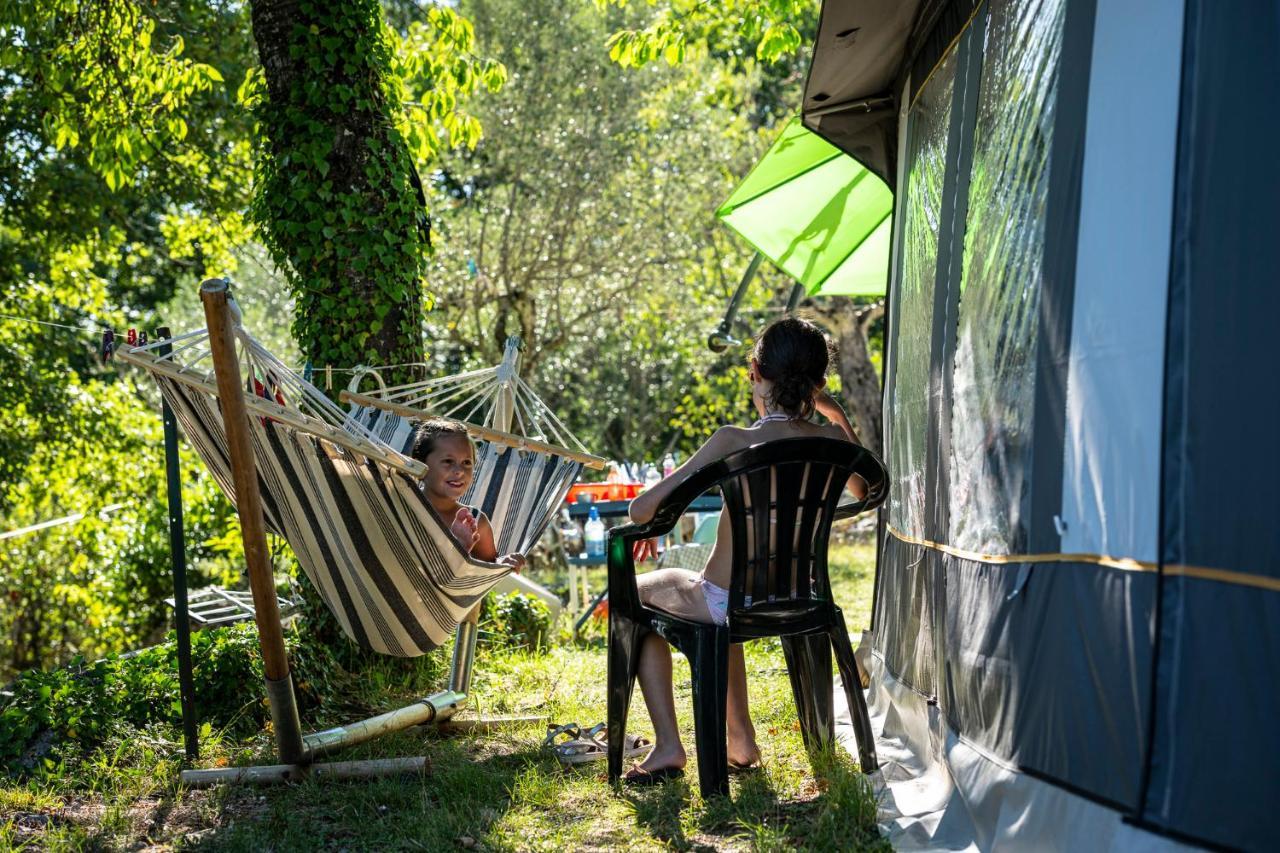 Charmant camping Familiale 3 Etoiles vue 360 plage piscine à débordement empl XXL Labeaume Esterno foto