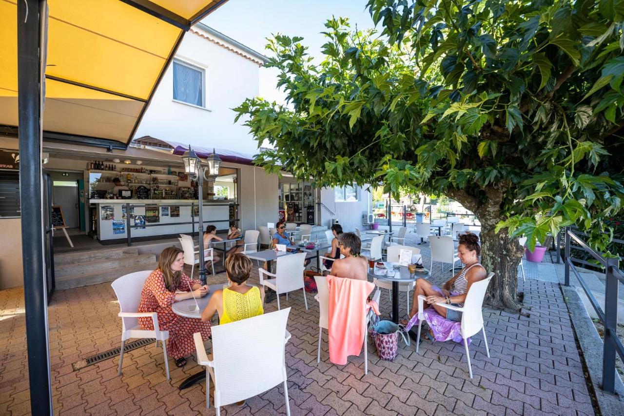 Charmant camping Familiale 3 Etoiles vue 360 plage piscine à débordement empl XXL Labeaume Esterno foto