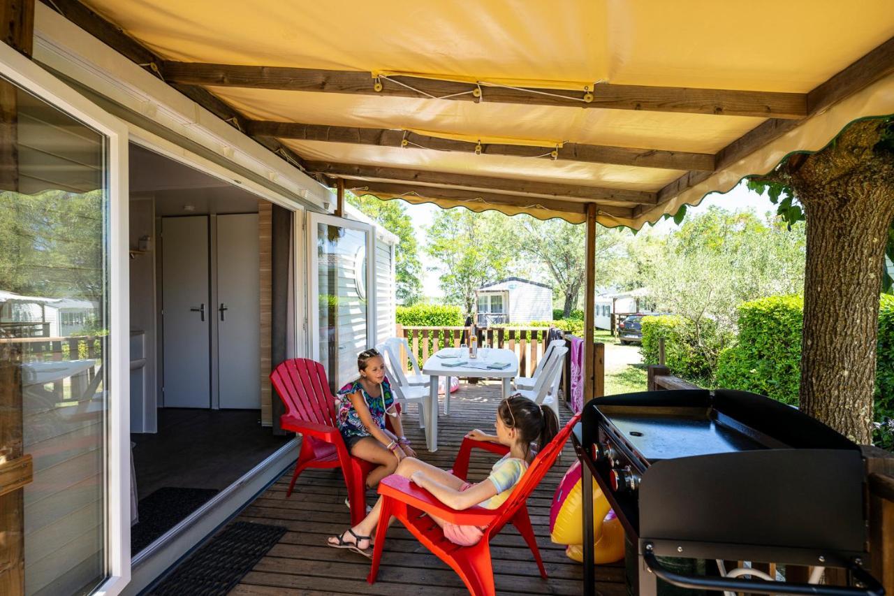 Charmant camping Familiale 3 Etoiles vue 360 plage piscine à débordement empl XXL Labeaume Esterno foto